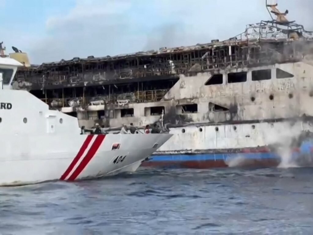 Fire on Indonesia ferry kills three, over 500 passengers jump to safety | Transport News
