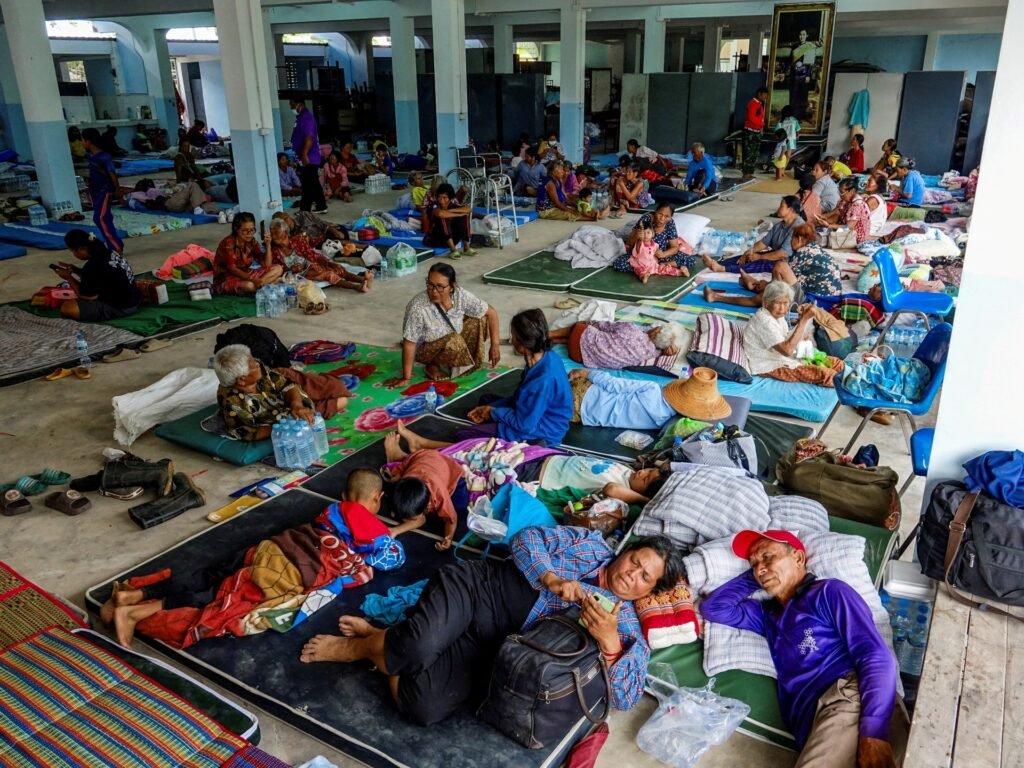 Thailand-Cambodian clashes force 100,000 into shelters on Thai border | Border Disputes News