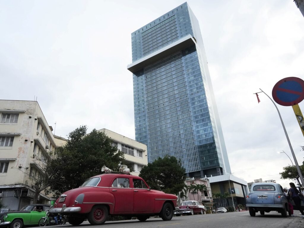 US sanctions Cuban president, ‘regime-controlled’ luxury hotels | Donald Trump News