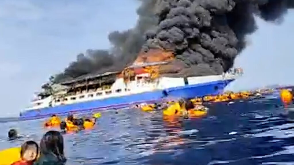 Video: Passengers jump from burning ship into the sea in Indonesia | Infrastructure