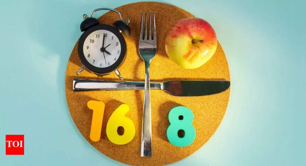 What happens if an individual fasts for 24 hours? Know its benefits, potential risks, and more