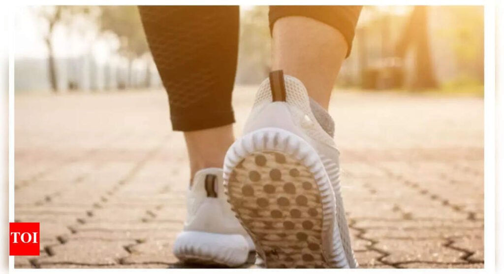 Backward Walking: Benefits of doing this daily for 10 minutes |