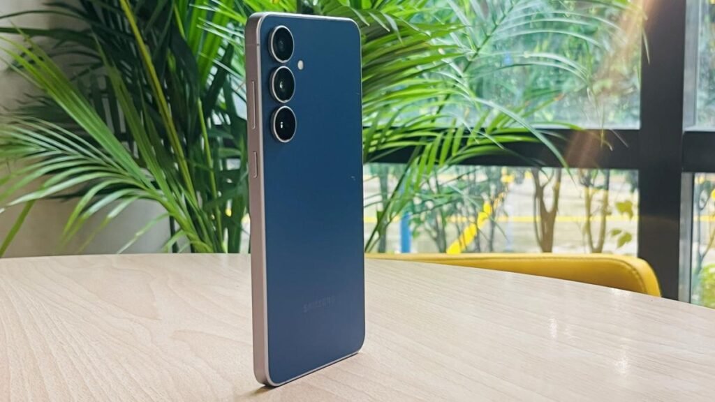 Samsung Galaxy S25 FE Review: Stands strong on AI integration, refined performance and a stellar camera system