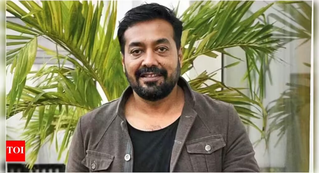 Anurag Kashyap hits back at trolls labelling him as 'Nashedi'; says 'Meri aankehin baadi baadi hai' | Hindi Movie News
